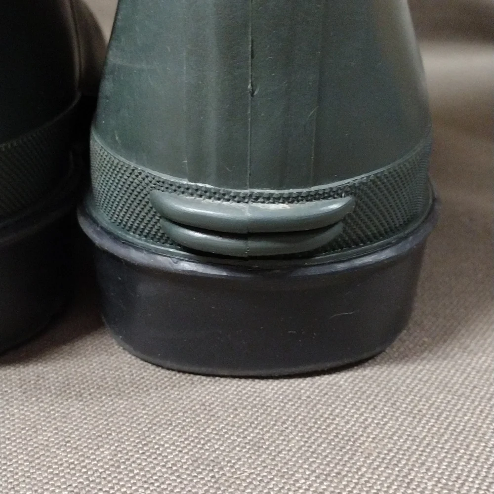 Baffin insulated waterproof rubber boots 11